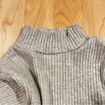 Le lis  Mock Neck Bell Sleeve Grey Bodysuit Women’s Small Photo 3