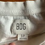 BDG  long sleeve cropped shirt size small petite Photo 1