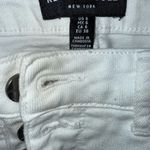 Kenneth Cole NY Jeans White Size US6 button front, 5 pocket Photo 3