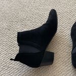 Unisa Black Suede Style Ankle Boots Booties Quilted Elastic Heel Size 8 Like New Photo 3