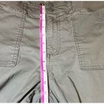 Lee  Easy Fit Cargo Capri Pants Womens Medium Grey Stretch Casual Outdoor Pockets Photo 9