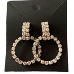 Boutique NWT-- STUNNING SILVER TONE AND RHINESTONE EARRING Brand new Photo 0