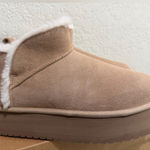 Koolaburra by UGG Women's Ultra Mini Platform sand size 9 Photo 0