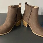 Elle Draper James Black Ankle Booties with Sleek Design Photo 2