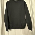 Gildan Sweater long sleeve is a size small Photo 4
