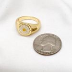 Gold Daisy Ring Photo 3