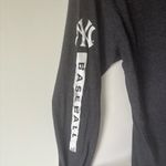 Fanatics New York Yankees MLB  Long Sleeves Grey T Shirt Baseball Sports Athletic Photo 6