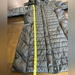 Kenneth Cole New York Women’s Medium Black Quilted Parka Full Zip Photo 6