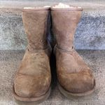 UGG  AUSTRALIA Classic Short Suede Brown Sz 6 Women Boots Used Good Photo 0