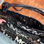 Michael Kors Jet Set Travel Medium Carryall Tote Designer Animal Print Gold Used Photo 5