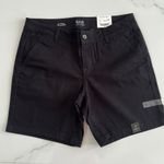 a.n.a NWT  Black Womens 7" Mid Rise Chino Short Size 4 Photo 3
