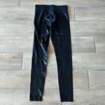 Carbon 38  Black Metallic Thick Band Leggings in Takara Shine Size: S Photo 5