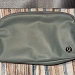 Lululemon Everywhere Belt Bag Photo 3