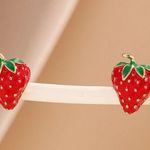 Strawberry Earrings Red Photo 1