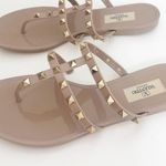 Valentino Garavani Rockstud T-Strap Flat Slide Sandals 39 Photo 1