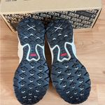 Vans  Mte Crosspath Shoe Natural
Women 8.5US Mens 7.0US Photo 10