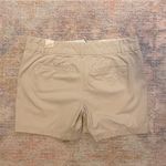 Loft NWOT  100% Cotton 6” Inseam Classic Khaki Chino Shorts Photo 5