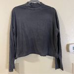 Aerie  Lightweight Long Sleeve Gray Cropped High Neck Shirt Size Small Photo 5