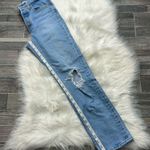 Levi's Premium Wedgie Straight Leg Jeans With Ripped Knee Size 24 Photo 7