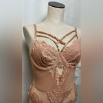 Elegant Lace Bodysuit Intimates underwire Strappy peek hole NWT large Tan Photo 2