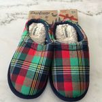 Dearfoams NWT  memory foam cozy comfort slippers Photo 3