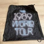 Taylor Swift  1989 World Tour Drawstring Bag Photo 0
