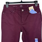 st. john's bay  SZ 8 SHORT Straight Leg Jeans Stretch Mid-Rise Tummy Control New Photo 1