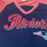 NFL  women’s New England patriots short sleeve shirt size medium. Photo 5