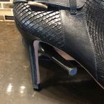 Ann Taylor  faux snake belted heeled boots women’s‎ size 11 black gold Photo 5