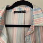 Boohoo  Blue and Pink Casual Button Down Shirt Size 16 Photo 3