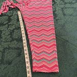 Cute size small multi colored pink crop yoga pants EUC Pink Photo 5