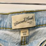 Universal Threads Curvy Fit High-Rise Vintage Straight Jeans - Universal Thread size 10/30 Photo 4