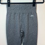 AYBL  Evolve Speckle Seamless Leggings  Black Gray Sculpting Scrunch Butt  Medium Photo 2