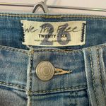 We The Free  Irreplaceable Super Flare High Rise Jeans Button Fly Women's size 26 Photo 2