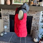 Stio Vibrant Red and Deep Navy Hooded Vest Size undefined Photo 6