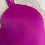 Victoria's Secret Victoria’s Secret Tshirt Bra Lightly Lined Wireless size 36D Photo 6