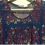 Mudd abstract animal print shark bite hem top size S Photo 16