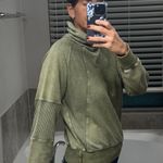 Evereve Green Pullover Photo 2