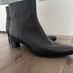 Vince
Harlan Leather Ankle Boots Photo 1