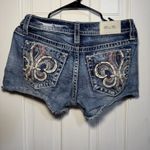 Miss Me  Mid Rise Short Embellished & Embroidered Size 28.  Photo 1