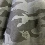 Athleta  Conscious Camo Crop Tank Womens L Black Gray Athleisure Pilates Gym Photo 4