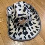 Amazon Cow Print Hat Photo 0