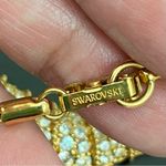 Swavorski Vintage 70’s SWAROVSKI Swan Signed Gold-tone Slope V Bar Pendant Necklace 17g Photo 8