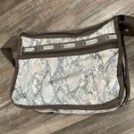 LeSportsac  Deluxe Everyday Bag and matching pouch Photo 3