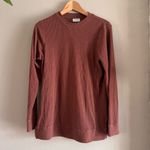 TOMMY JOHN‎ Zen Ribbed Crewneck Brown Photo 1