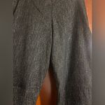 Old Navy Pixie pant Textured Black and gold Photo 1