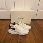 Alexander McQueen  Court Trainer in White/Black Size 39 Photo 1