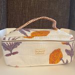 NWOT White Floral Woven Cosmetic Bag Photo 1