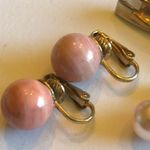 Lot of 3 Clip On Earrings Gold Silver Tone Pale Pink Faux Pearl Marbled Pink Photo 2