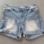 Faded Glory  Denim Cuffed Jean Shorts Womens 20W Light Wash Faded Distressed Y2K Photo 0